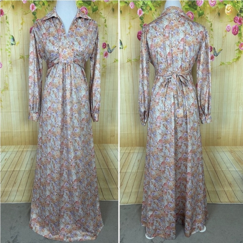 Vintage Floral Maxi Dress in Peach and Cream